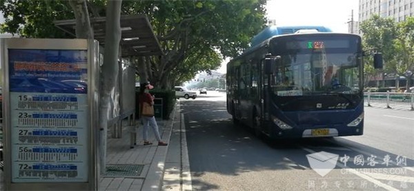 晚6點準時發(fā)車！濰坊新增兩條“夜經濟”公交專線(圖1)